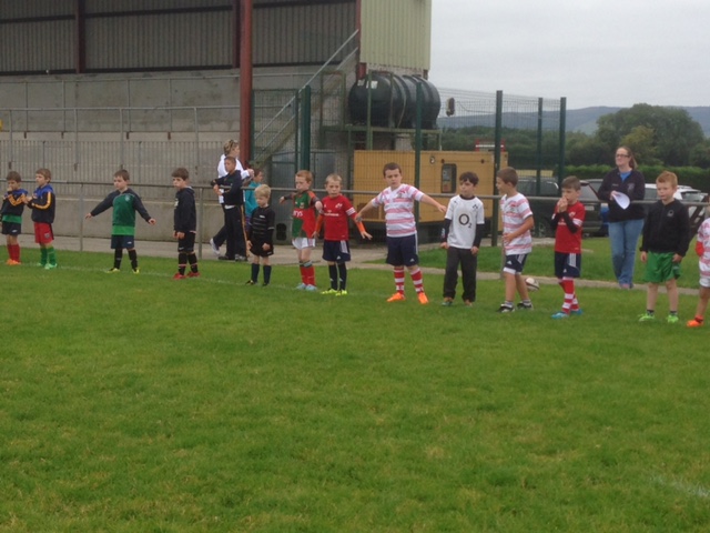 Some new faces in our Under 7s & 8s group enjoying Mini training on Sunday morning. 