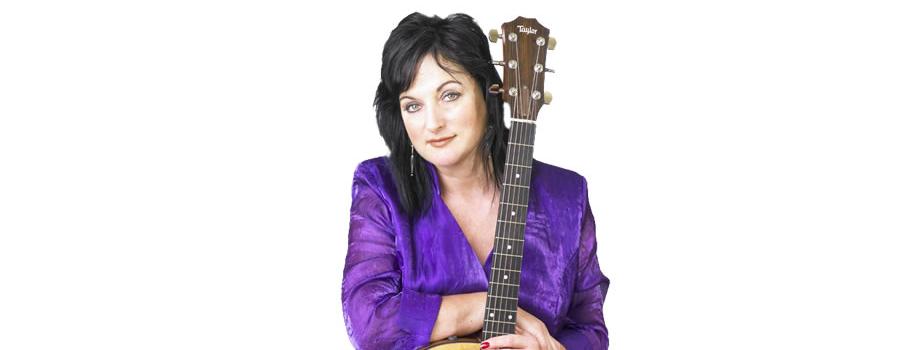 Louise Morrissey brings her Country Christmas to Nenagh Arts Centre