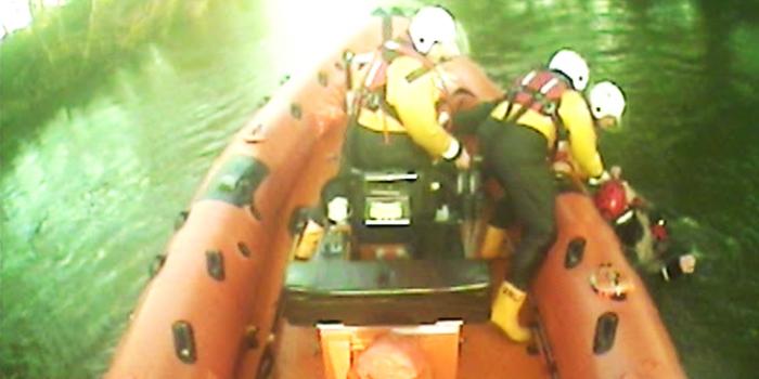 Lough Derg RNLI Rescue Man from Nenagh River