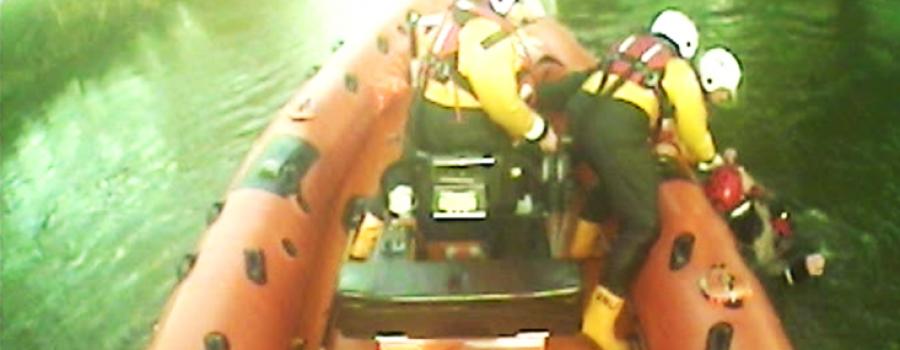 Lough Derg RNLI Rescue Man from Nenagh River